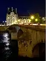 Le pont, la nuit.