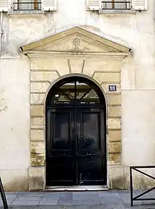 Entrée du no 18.