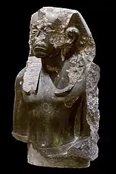 Le souverain « âgé »Gabbro, H. 79 cmTemple de MédamoudMusée du Louvre