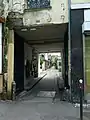 L'entrée du no&nbsp;154.