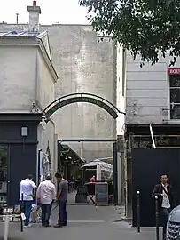 Marché, côté rue de Bretagne.