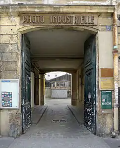 Le no 9, ancien hôtel Cromot du Bourg.