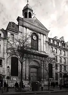 Nos 22-26 : église luthérienne des Billettes.
