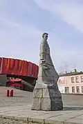 buste d'Ostrovski et musée, classé Chepetivka.