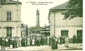 Comme de nombreuses autres entreprises, Félix Potin disposait au début du XXe&nbsp;siècle d'importants entrepôts à Pantin, embranchés sur le chemin de fer