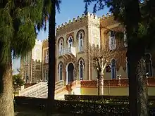 Dos Hermanas.