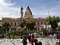 Le Palais du gouvernement, vue depuis la place Murillo.