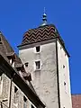 Tour au toit comtois.