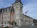 Partie de la façade ouest, tour et façade sud
