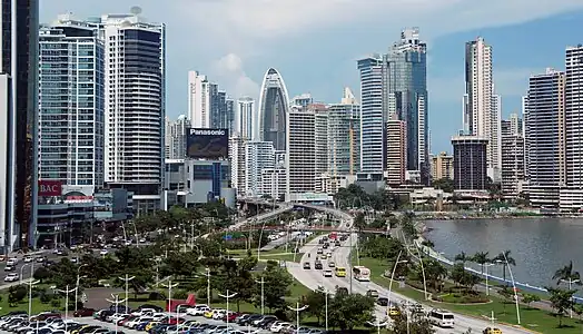L'avenue Balboa à Panama City