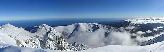 Panorama secteur est du Monte Incudine ; de gauche à droite : Bucca d'Asinau, Punta Muvrariccia, Punta di U Furnellu, Bavedda.