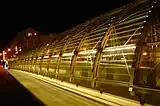 La passerelle de nuit.