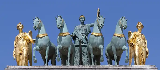 Quadrige de l'arc de triomphe du Carrousel du Louvre : La Paix conduite sur un char de triomphe par François-Joseph Bosio, 1828.