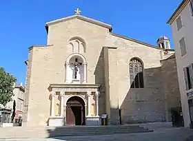 Image illustrative de l’article Église Saint-Nicolas de Pertuis