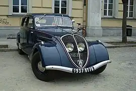Peugeot 402.