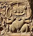 Détail d'un linteau représentant un singha. Style d'Angkor Vat, XIIe siècle. Trouvé au Prasat Hin Phimai