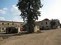 Vue de la laiterie et des anciennes étables