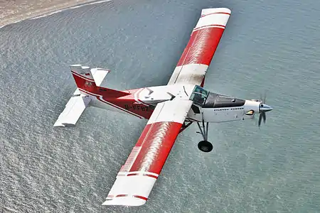 Un Pilatus PC-6/B2-H4 (s/n 869) immatriculé en Allemagne en vol en 2010.