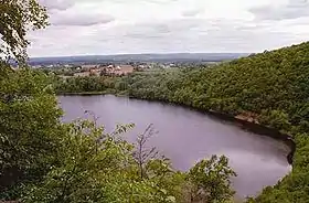 Vue de Pistapaud Pond depuis le sommet de Pistapaug Mountain.