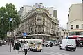 Le boulevard de Clichy et la rue Pierre-Fontaine depuis la place en 2010.