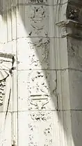 détail.