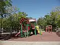 Le parc pour enfants.