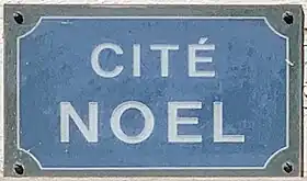 Voir la plaque.
