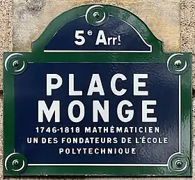 Voir la plaque.