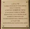 No 5, plaque commémorative à la mémoire de Guy-Robert du Costal et de son épouse Yvonne Le Marec.