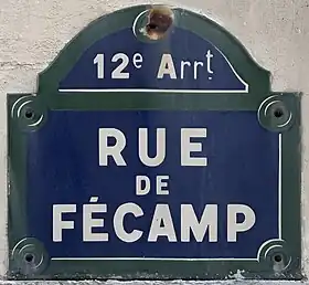 Voir la plaque.