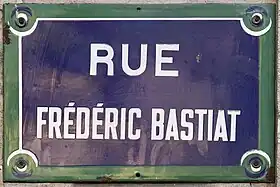 Voir la plaque.
