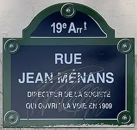Voir la plaque.