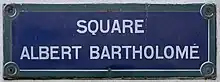Voir la plaque.