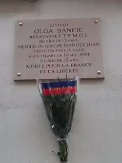 Plaque en mémoire de Olga Bancic, posée au 114 rue du Château à Paris 14e.