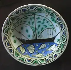 Plat d'Iznik, fin du XVIe siècle, musée national de la Renaissance à Écouen.