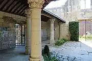 Le cloître.