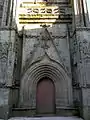 Ploaré : église Saint-Herlé, portail occidental.