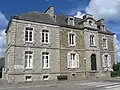 Ancienne mairie-école.