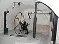 La pompe à eau.