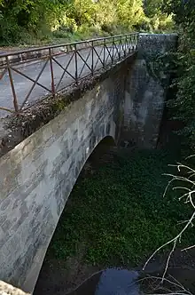 La Croix.