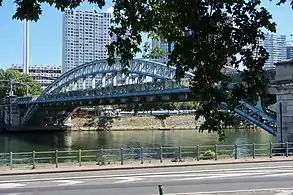Partie du pont entre l'île aux Cygnes et le 16e&nbsp;arrondissement.