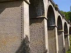 Pont Tatal, ouvrage d'art du XIXe&nbsp;siècle réalisé en pierres de taille.