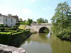 Nouveau pont construit au XIXe&nbsp;siècle.