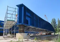 Pont de Gallardon en attente d'installation.