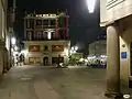Bâtiment Olmedo au fond