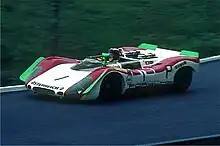 Siffert en course sur une Porsche 908/2 en 1969.