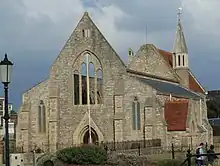 Photo. Chapelle partiellement en ruine