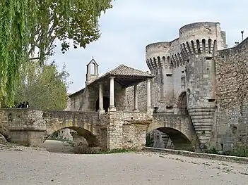 Porte et Chapelle Notre-Dame.