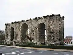 Porte de Mars.