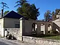 L'angle sud-est du Vieux Château Gaubert (août 2014)